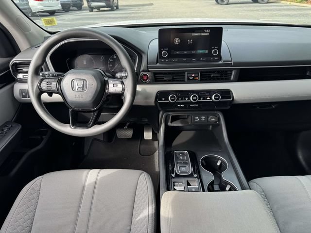 Certified 2023 Honda Pilot LX image 12