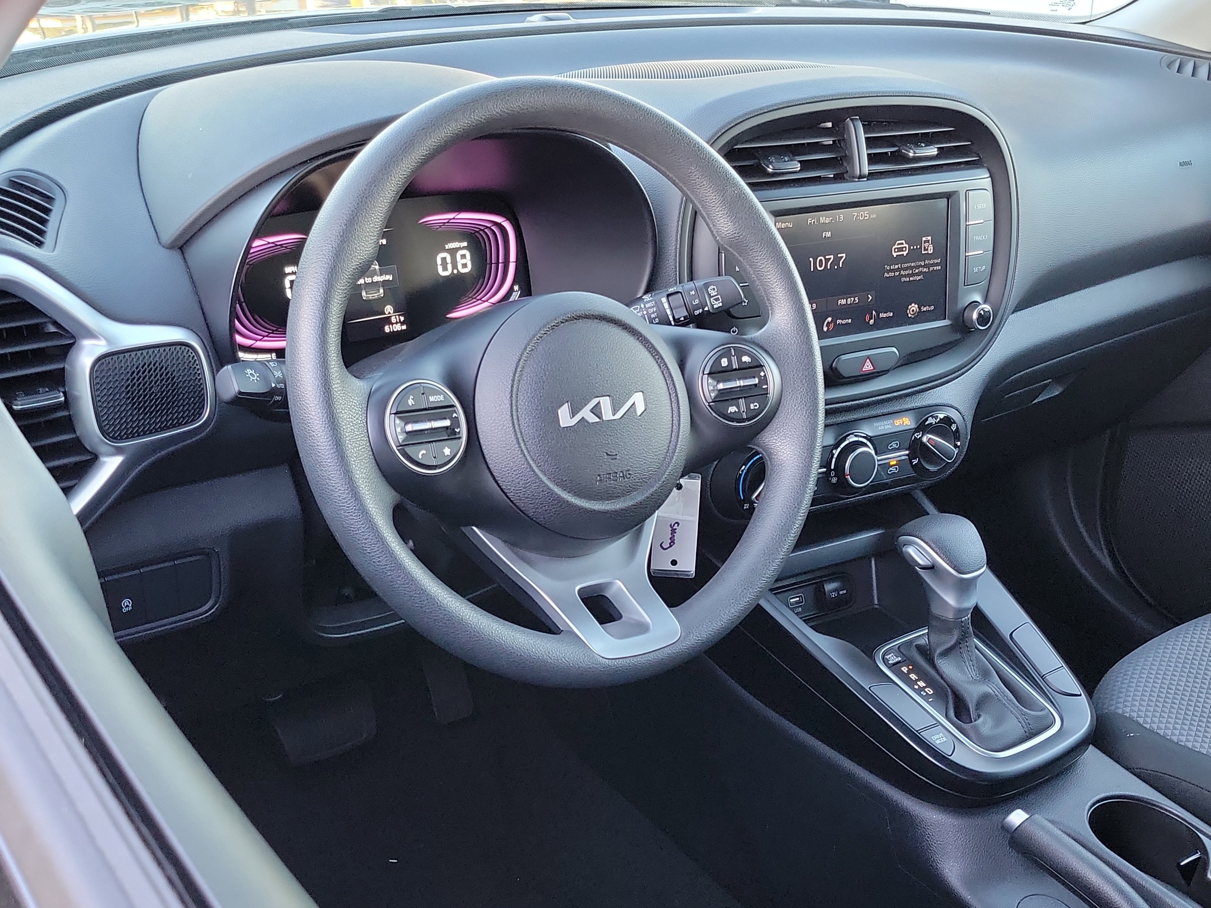 Used 2025 Kia Soul LX image 5