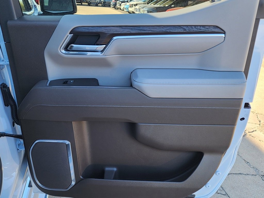 New 2026 GMC Sierra 1500 SLT w/ SLT Premium Plus Package image 40