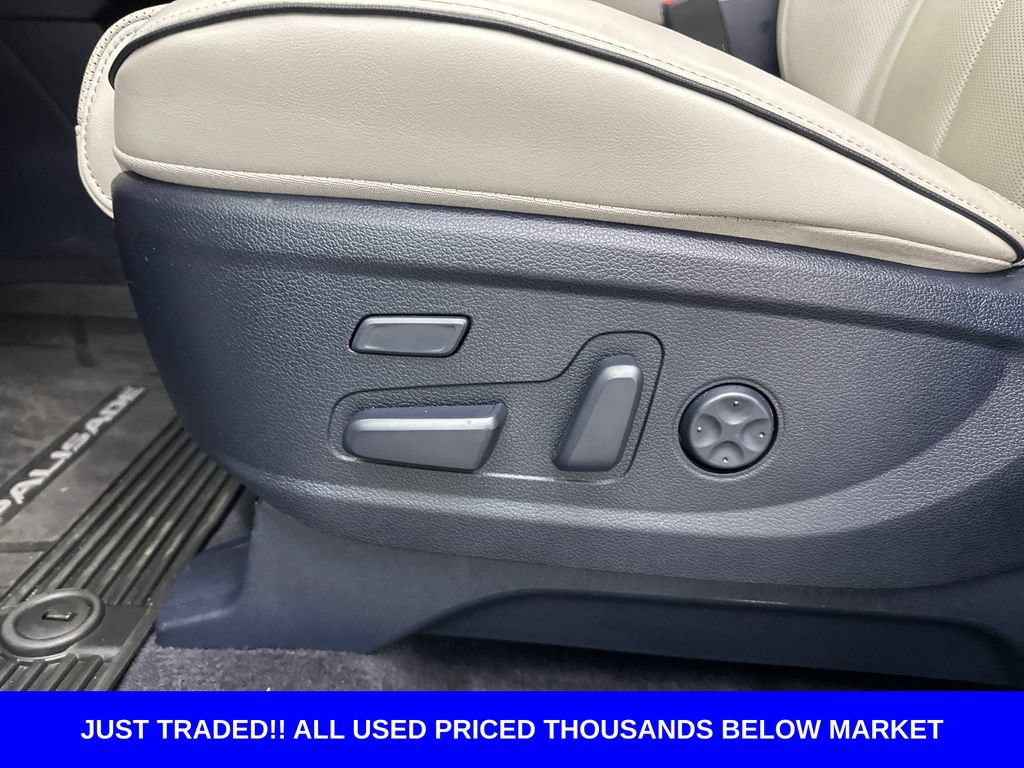 Used 2022 Hyundai Palisade Limited AWD/4WD image 10