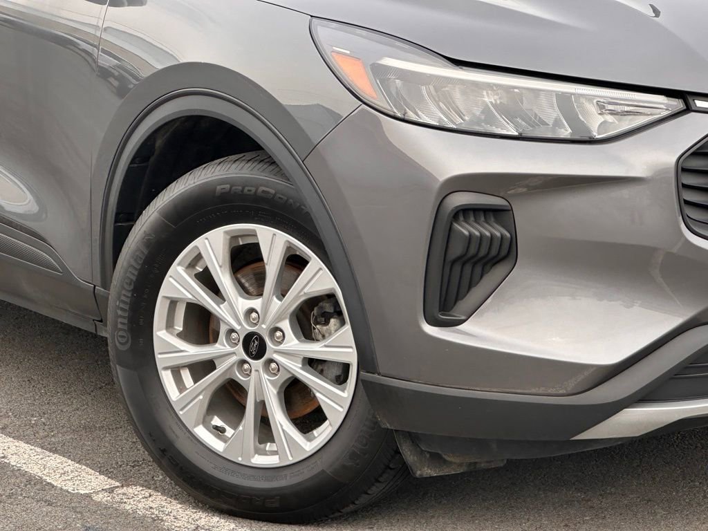 Used 2023 Ford Escape Active image 36