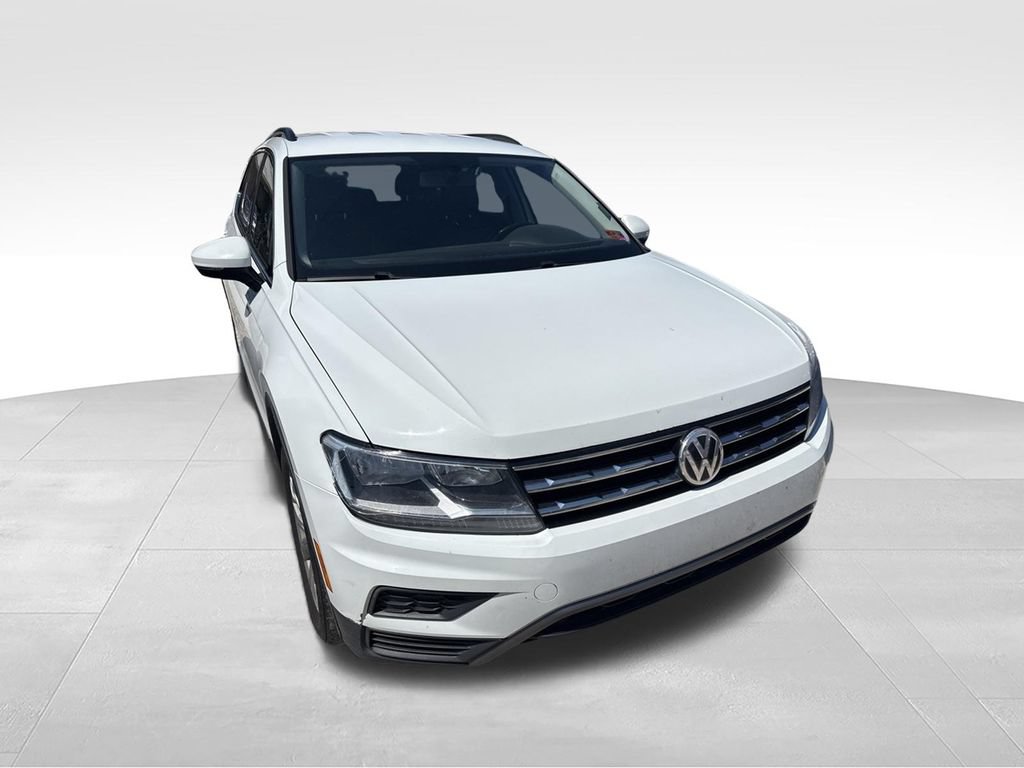 Used 2018 Volkswagen Tiguan SEL AWD/4WD image 3