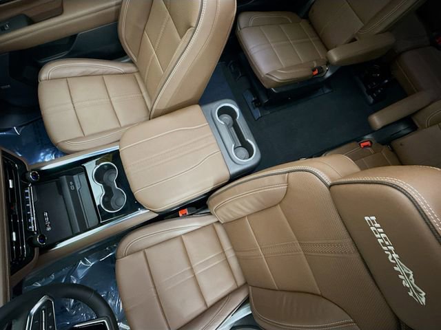 Used 2025 Chevrolet Tahoe High Country image 25