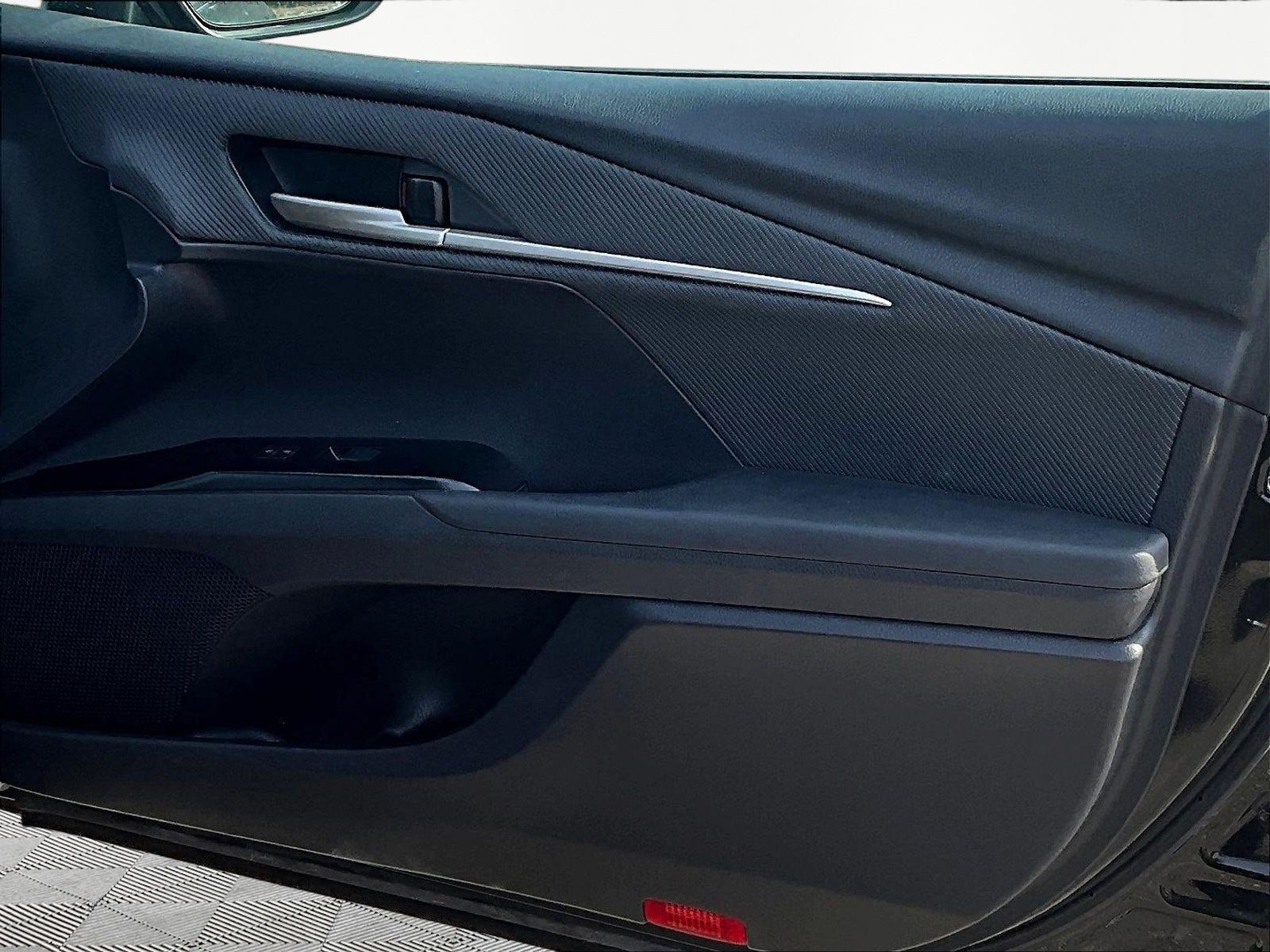 Used 2025 Toyota Camry SE FWD image 28