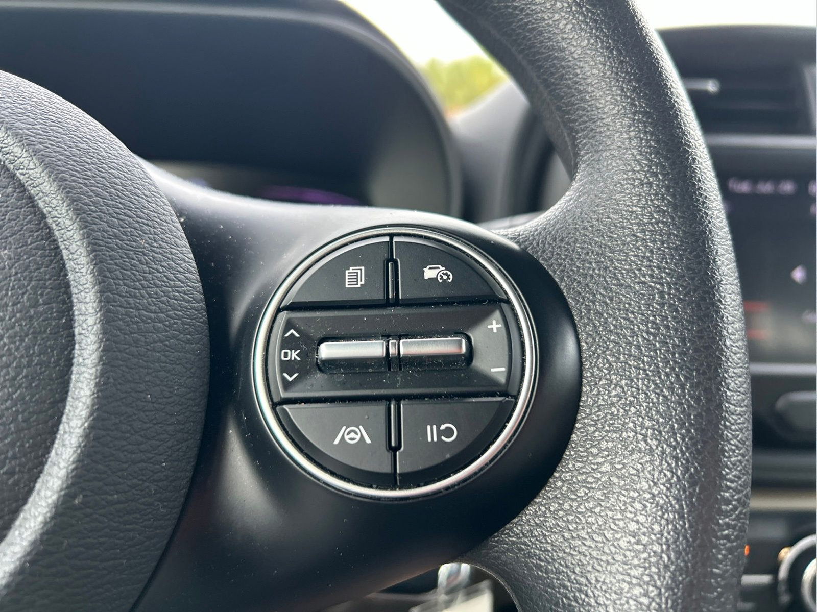 Used 2024 Kia Soul LX w/ Option Group 015 FWD image 15