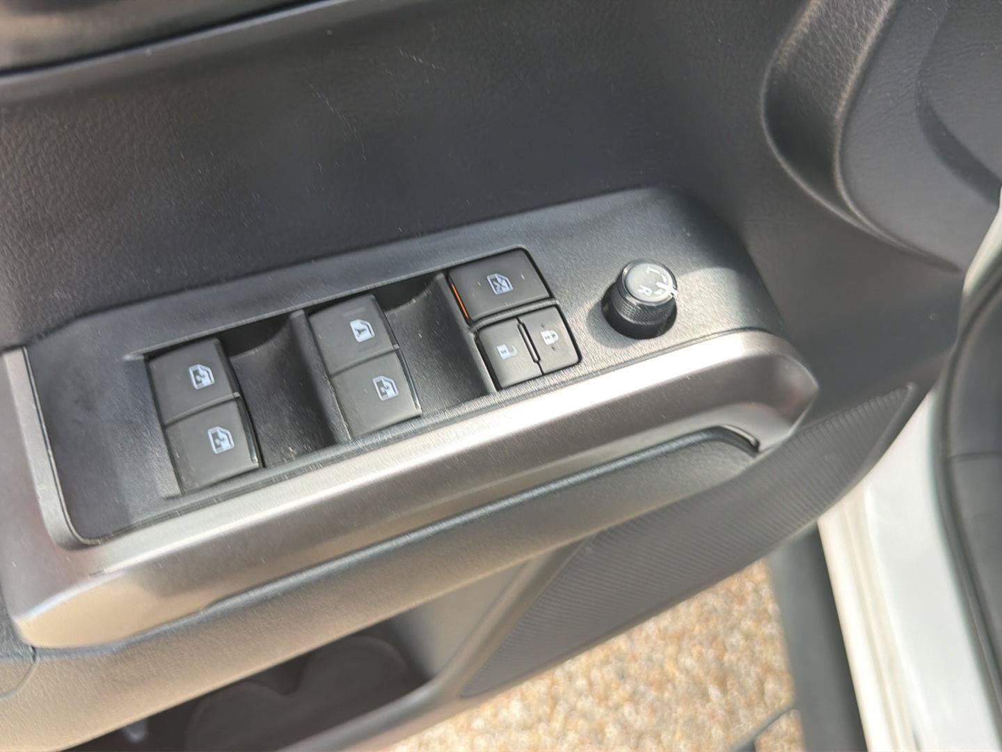 Used 2022 Toyota Tacoma SR5 RWD image 19