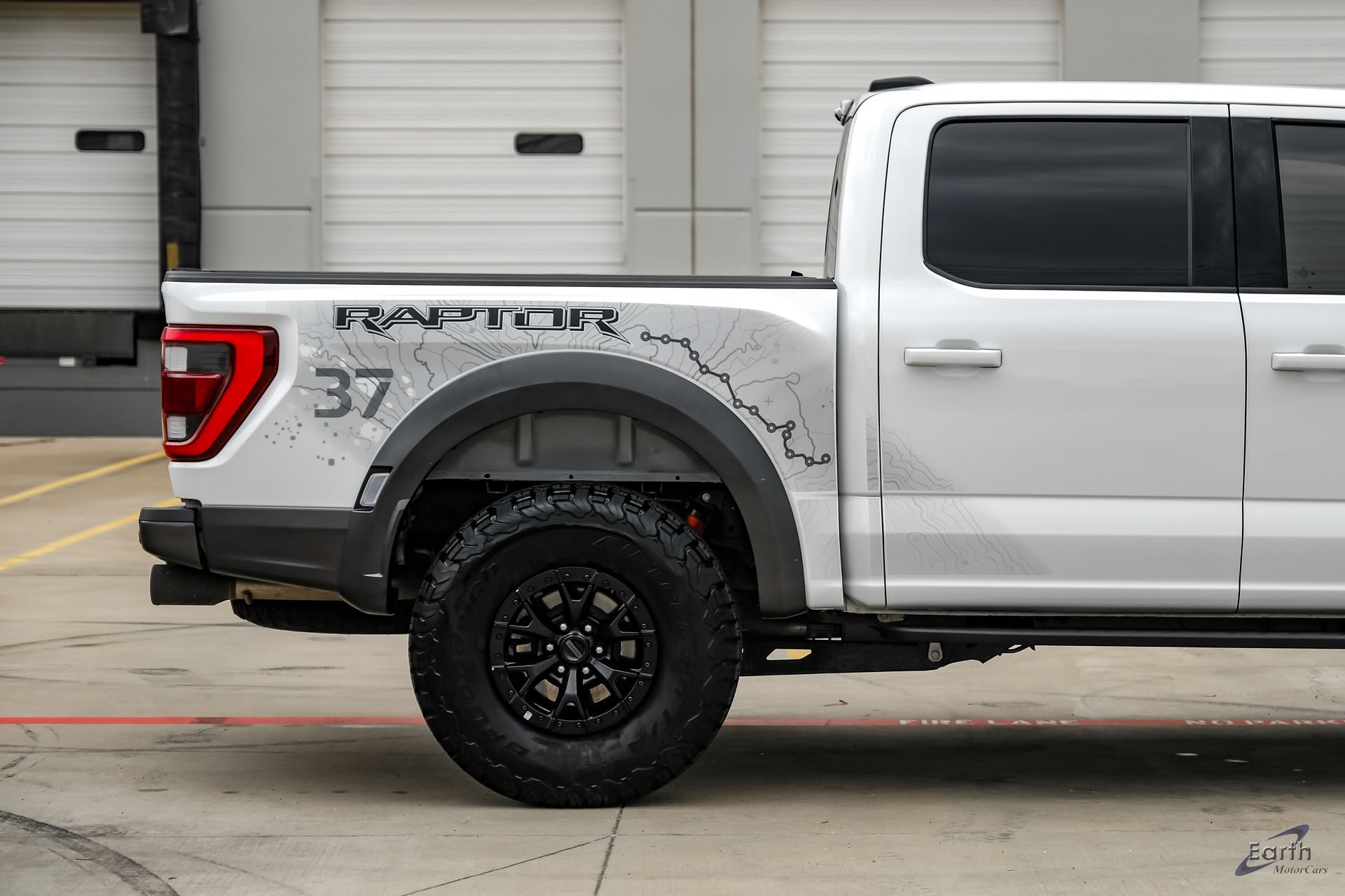 Used 2023 Ford F150 Raptor w/ Raptor 37 Performance Package AWD/4WD image 21