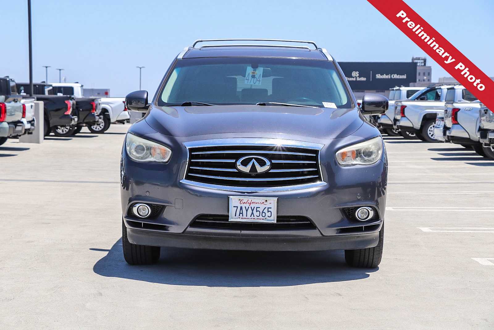 Used 2013 INFINITI JX35 FWD w/ Premium Pkg image 2