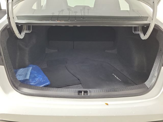Used 2026 Toyota Corolla LE FWD image 10