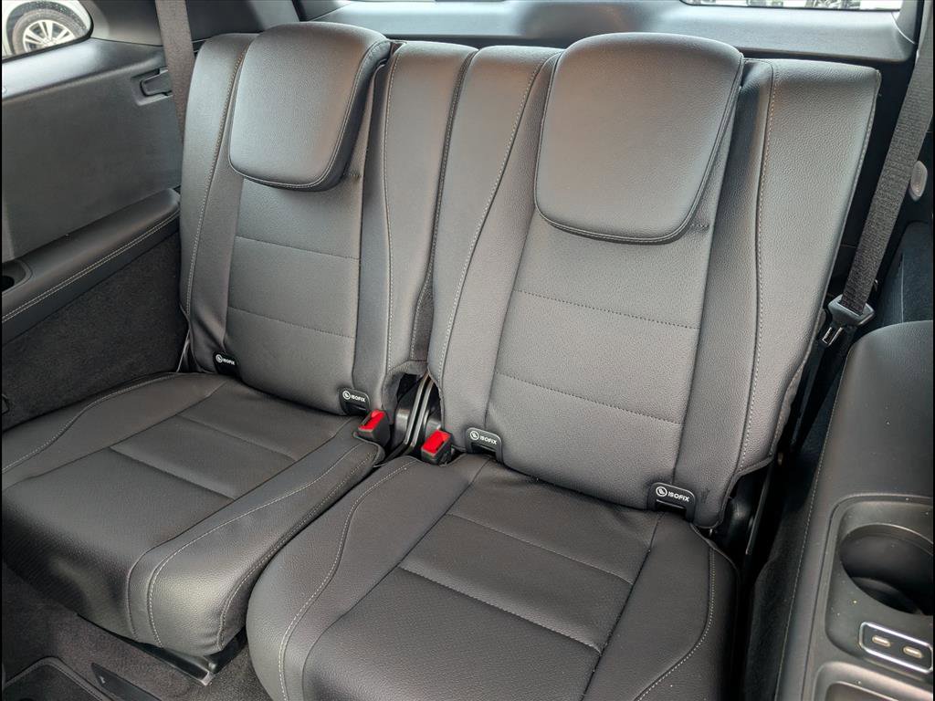 Used 2024 Mercedes-Benz GLS 450 4MATIC image 13