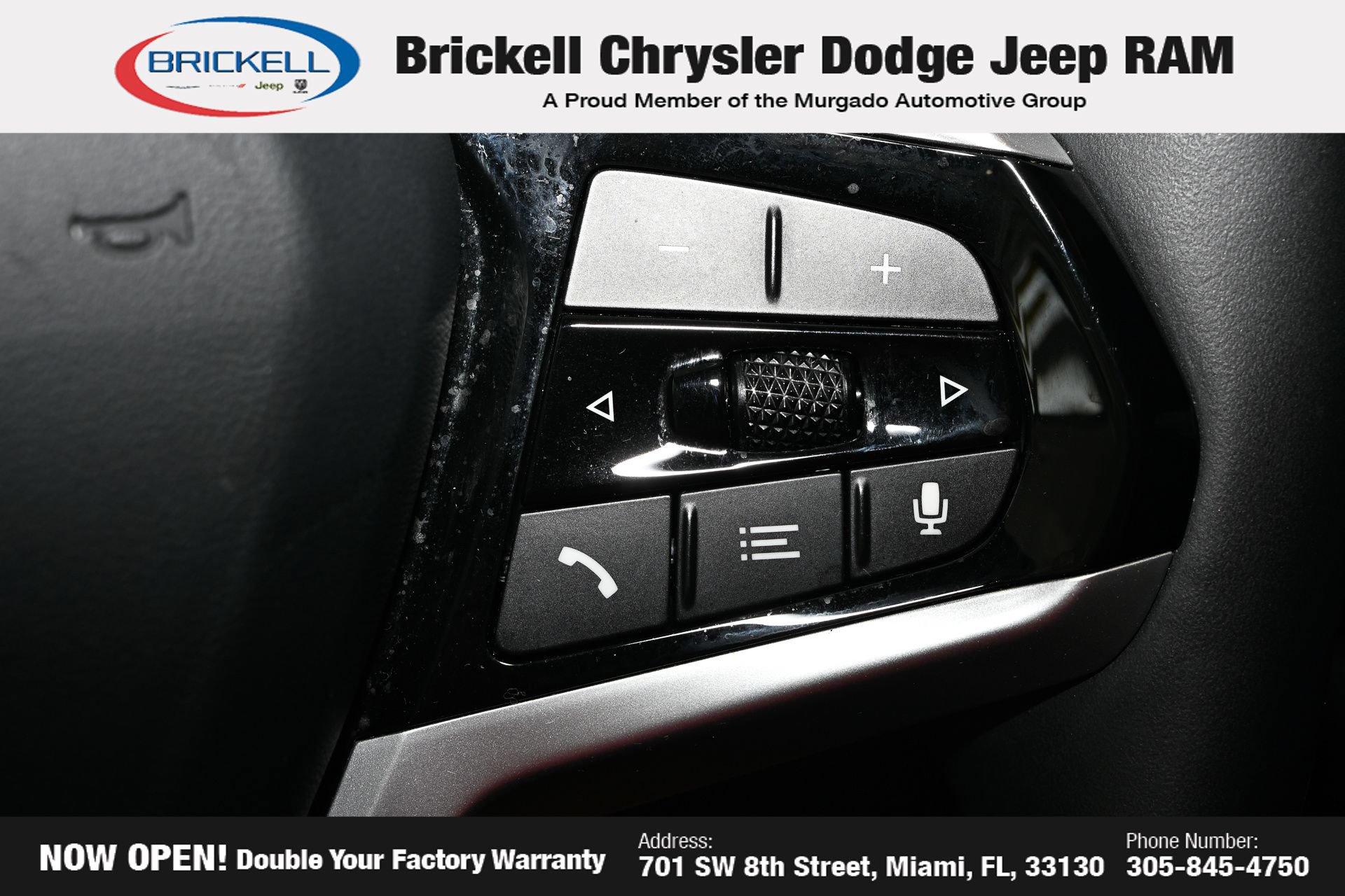Used 2025 BMW 330i xDrive Sedan AWD/4WD image 32