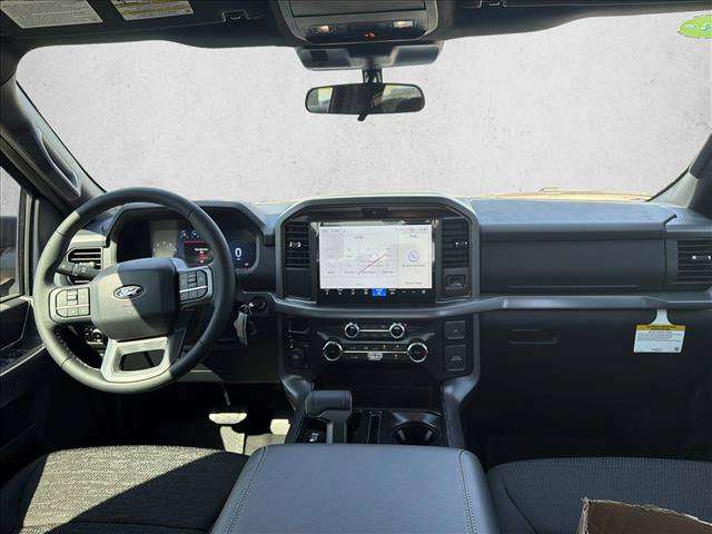 New 2026 Ford F150 XLT w/ XLT Black Appearance Package AWD/4WD image 22