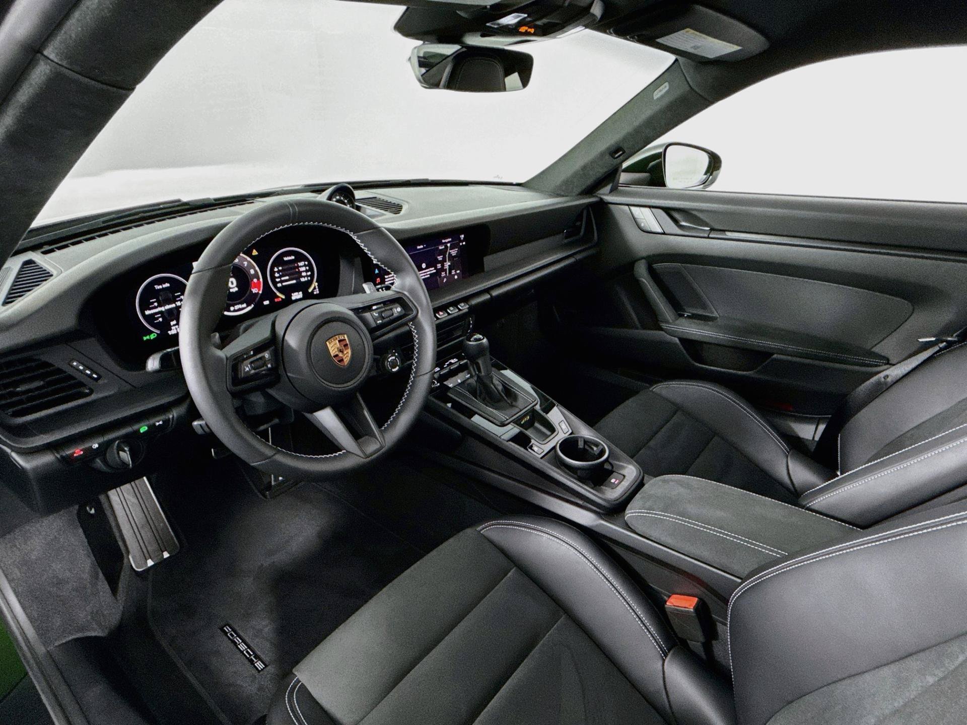 Used 2026 Porsche 911 GT3 RWD image 8