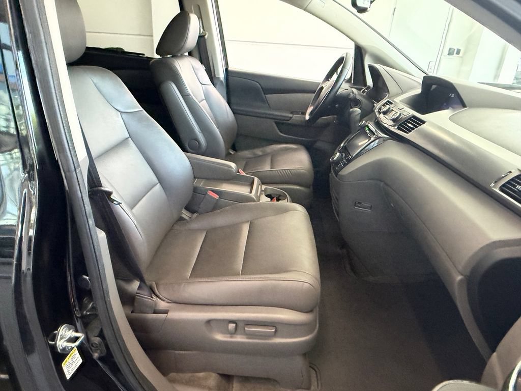 Used 2015 Honda Odyssey Touring image 18
