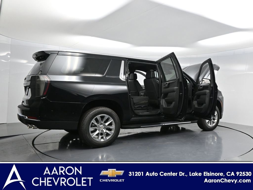 New 2025 Chevrolet Suburban Premier w/ LPO, Illumination Package image 4