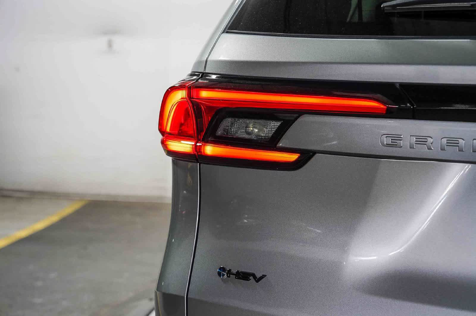 Certified 2025 Toyota Grand Highlander XLE FWD image 12