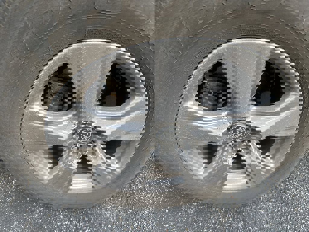 Used 2023 Toyota RAV4 XLE w/ Convenience Package image 8