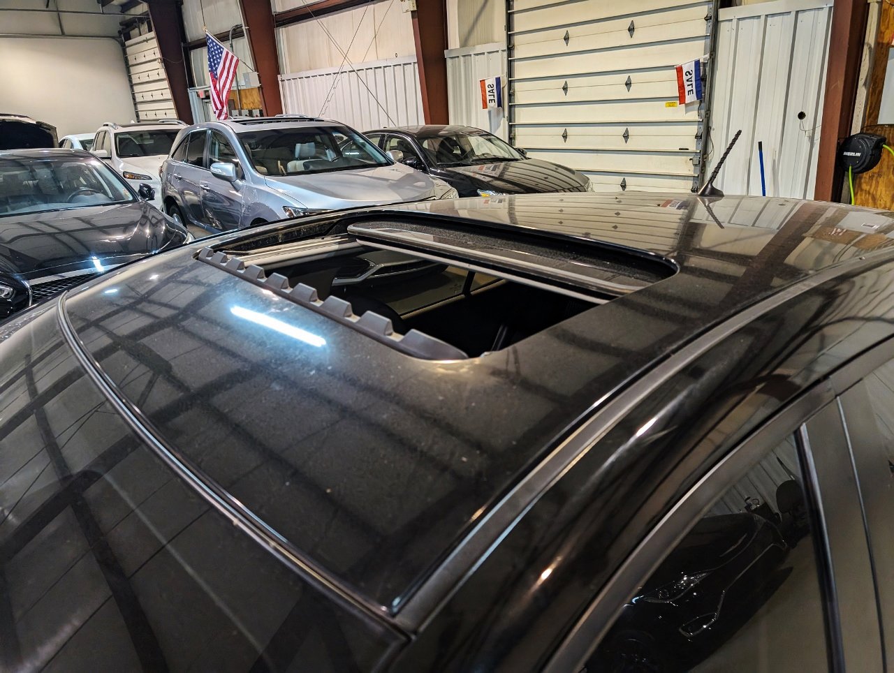 Used 2016 MAZDA MAZDA3 i Touring image 3