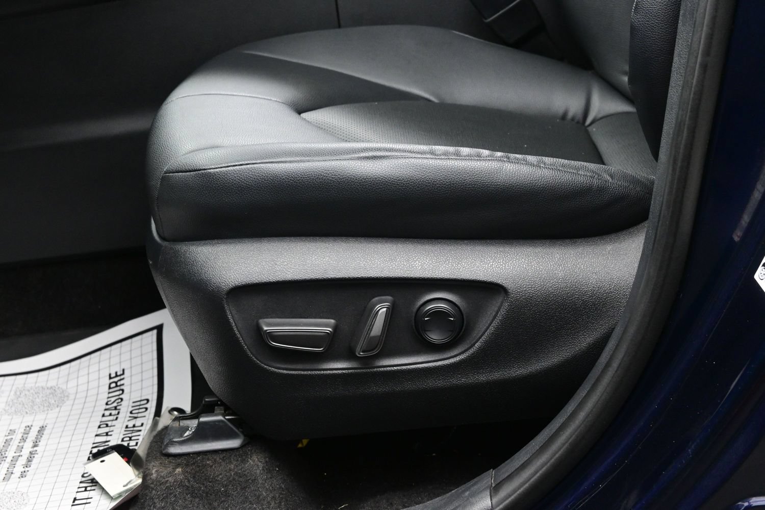 Used 2024 Toyota Grand Highlander AWD image 11