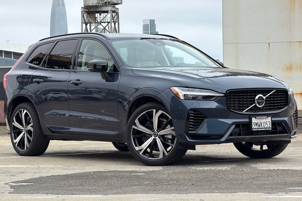 Certified 2024 Volvo XC60 T8 Ultimate w/ Protection Package Premier AWD/4WD image 1