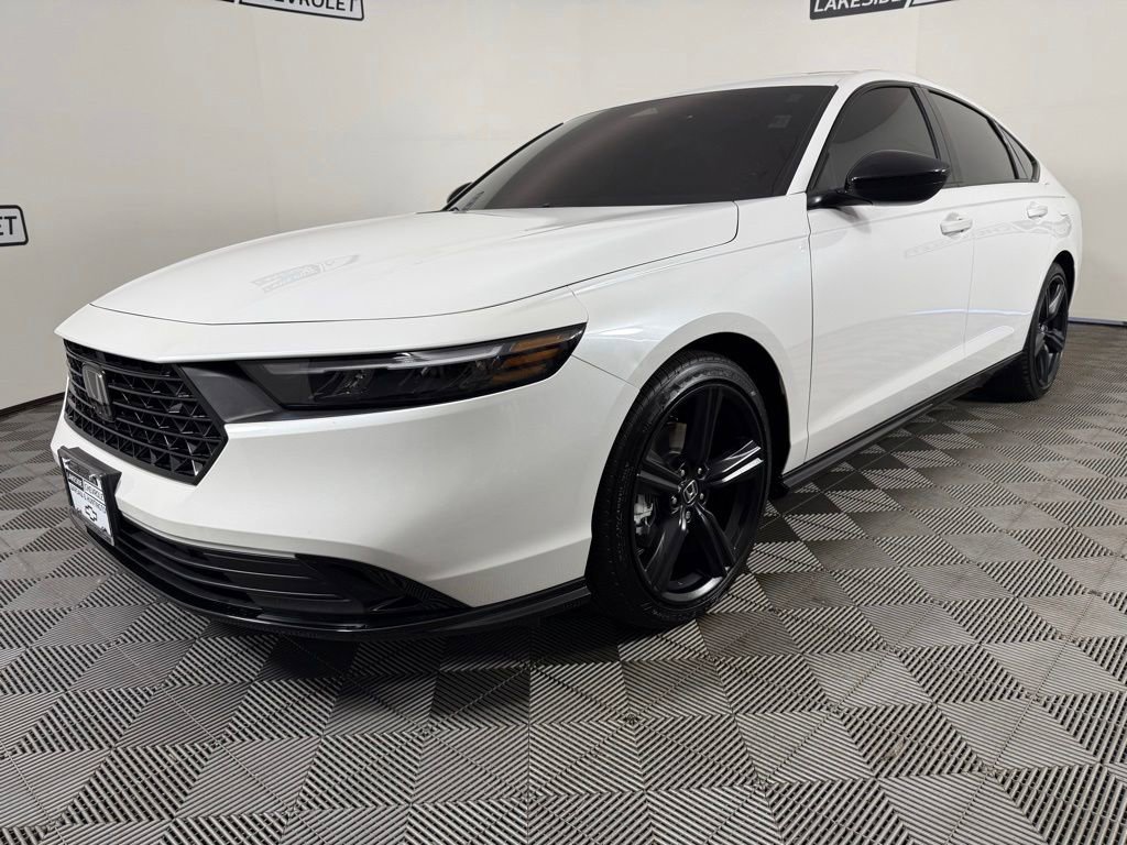 Used 2026 Honda Accord Sport image 2