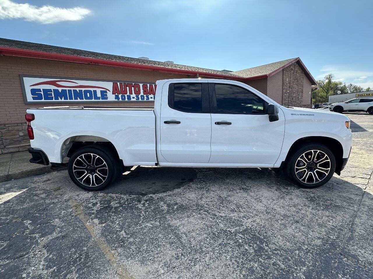 Used 2019 Chevrolet Silverado 1500 W/T RWD image 9