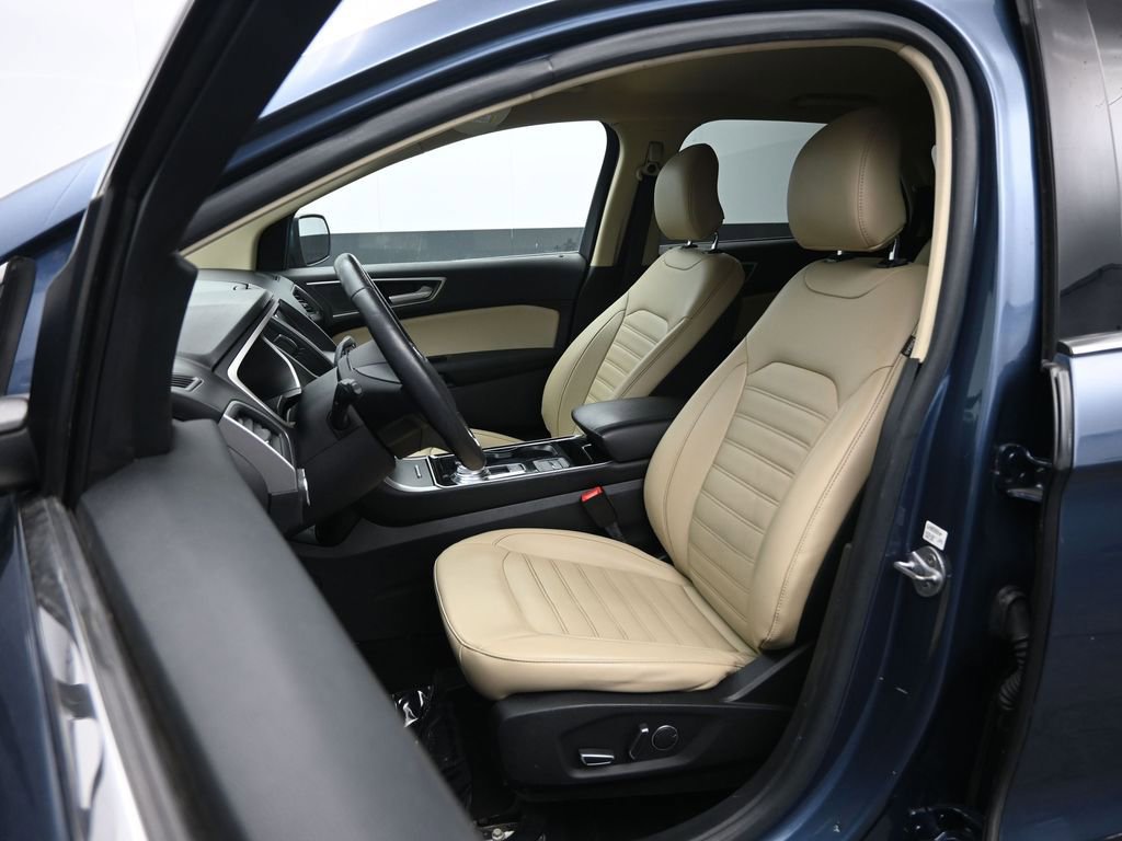 Used 2019 Ford Edge SEL w/ Equipment Group 201A image 24
