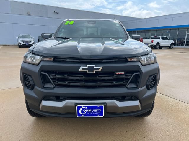 Used 2024 Chevrolet Colorado Trail Boss AWD/4WD image 8
