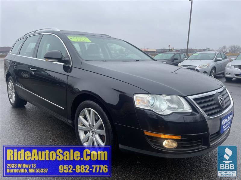 Used 2010 Volkswagen Passat Komfort FWD image 3