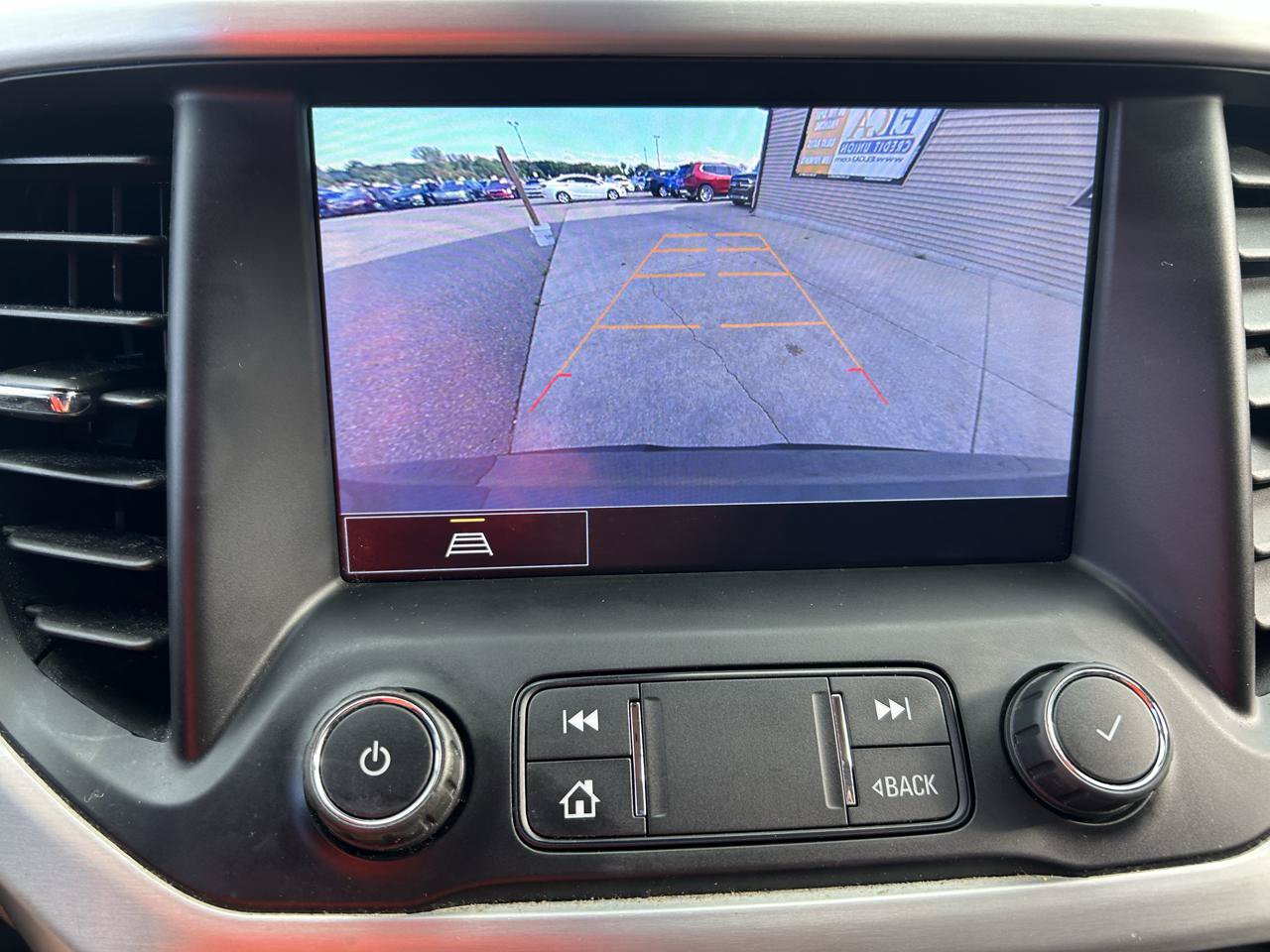 Used 2022 GMC Acadia SLT w/ LPO, Roadside Safety Package AWD/4WD image 24