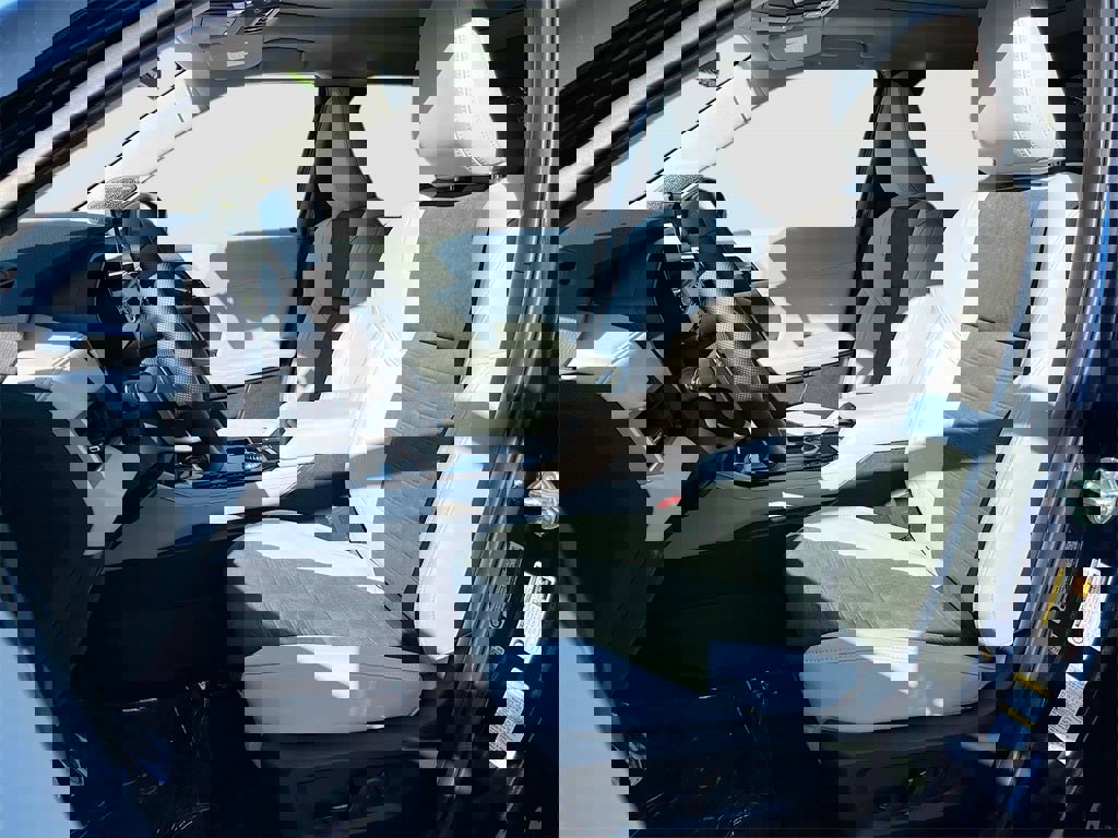 New 2025 Mitsubishi Outlander SE image 22