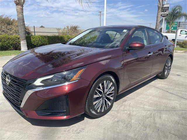 Used 2023 Nissan Altima 2.5 SV image 4