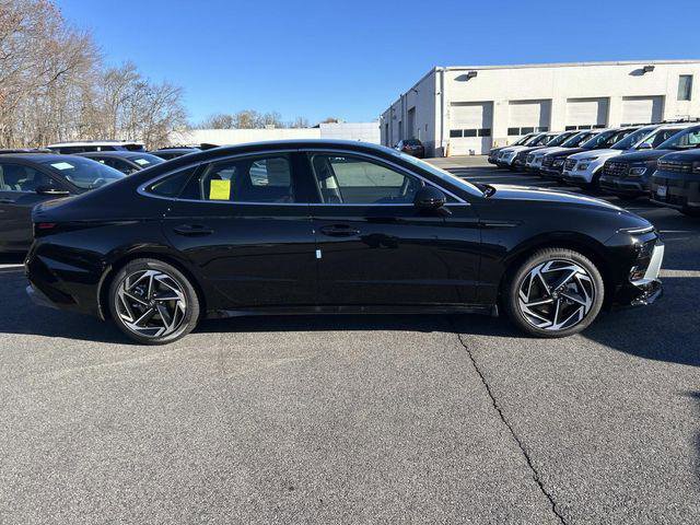 New 2026 Hyundai Sonata SEL image 2