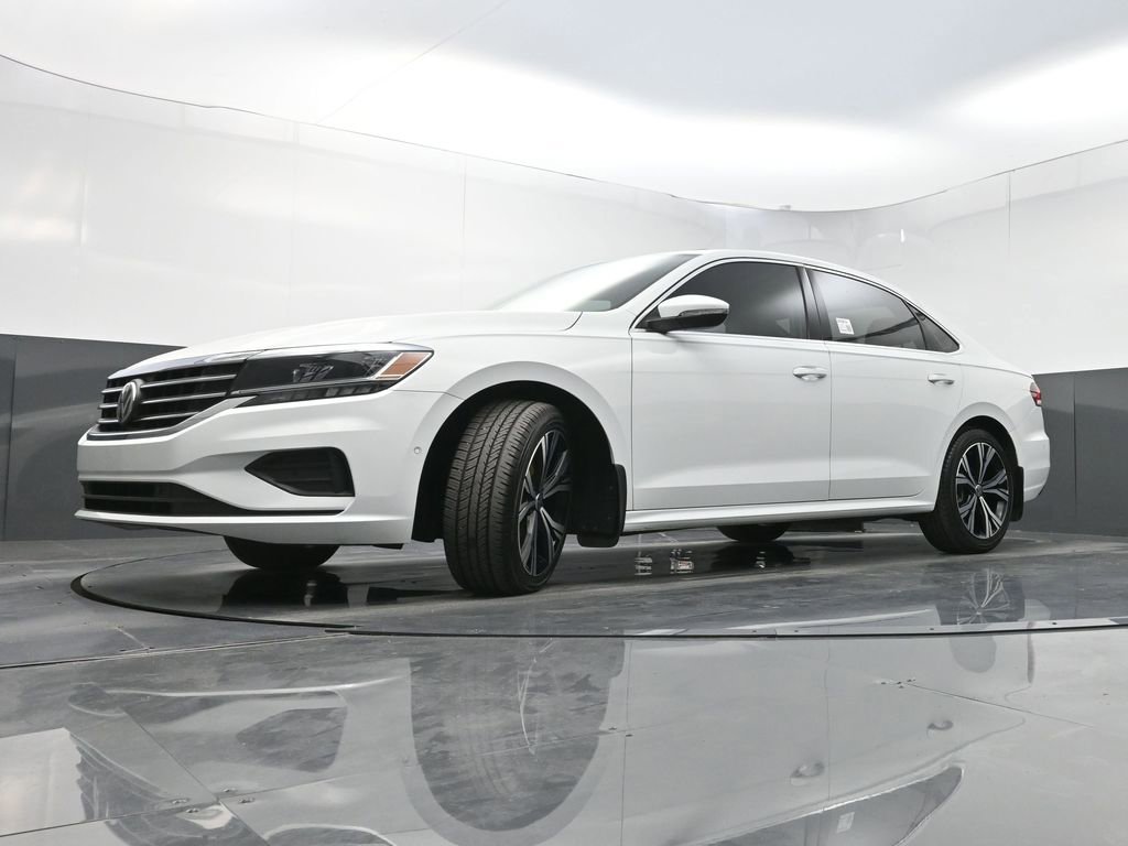 Used 2020 Volkswagen Passat 2.0T SEL image 26