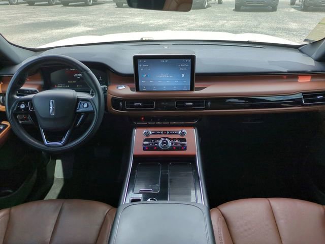 Used 2023 Lincoln Aviator Grand Touring AWD/4WD image 16
