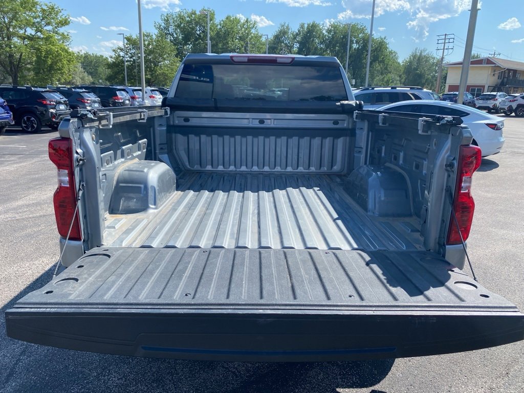 Used 2023 Chevrolet Silverado 1500 LT image 7