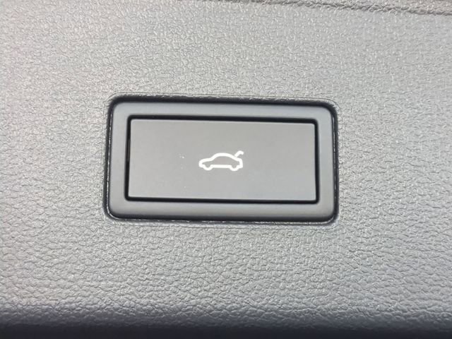 New 2026 Volkswagen Atlas SE image 8