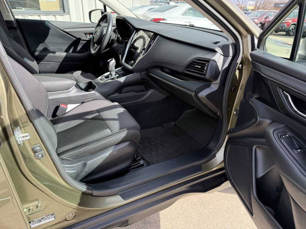 Used 2022 Subaru Outback Premium AWD/4WD image 11