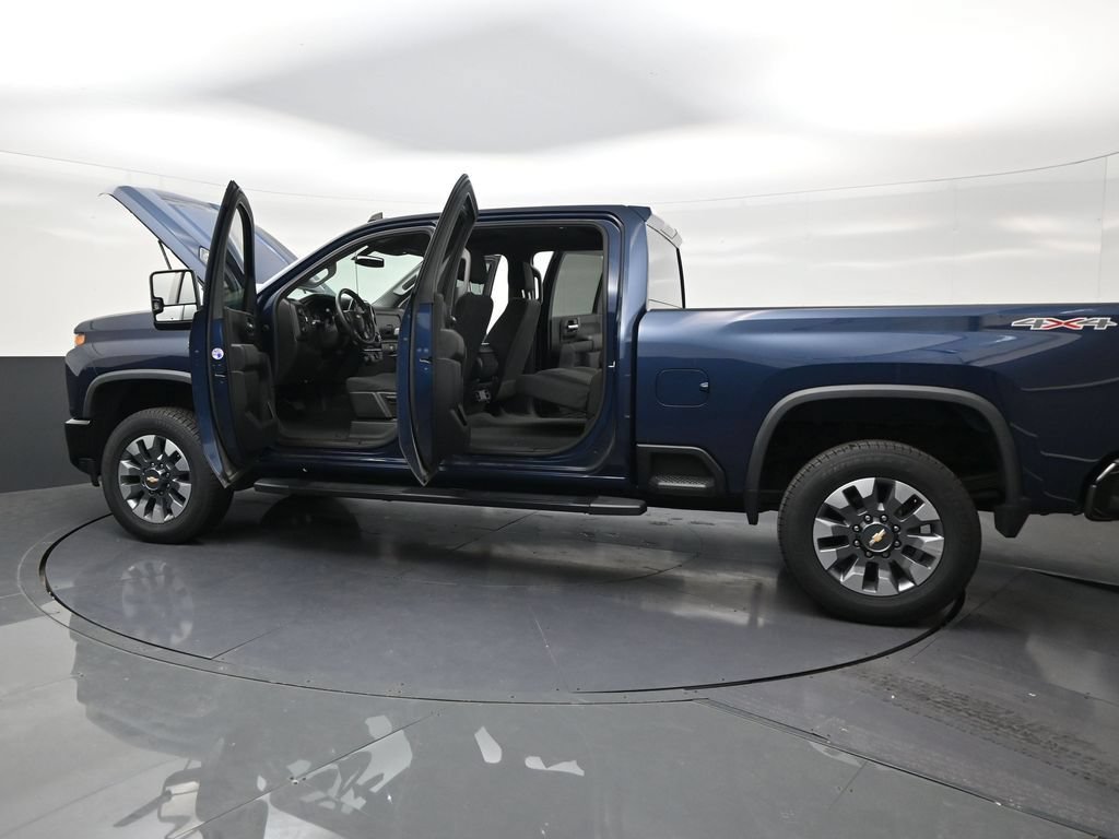 Used 2021 Chevrolet Silverado 2500 Custom w/ Custom Value Package AWD/4WD image 31