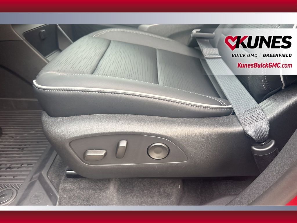 New 2026 Buick Enclave Sport Touring w/ LPO, Floor Liner Package image 17