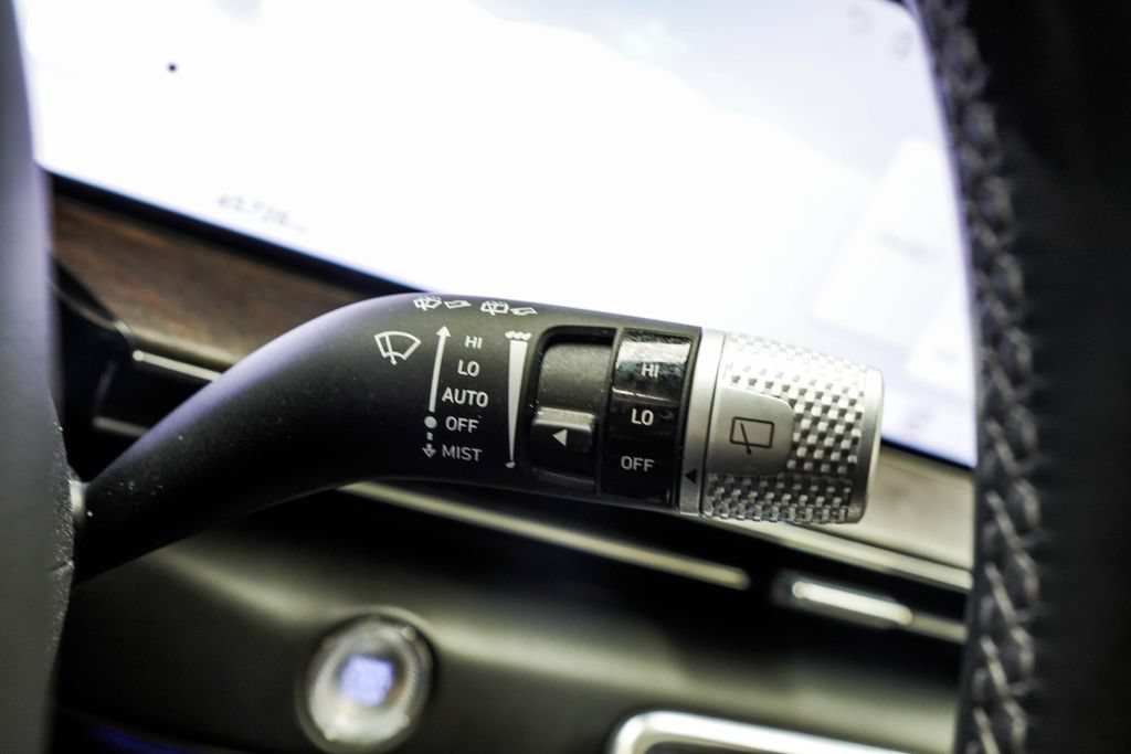 Used 2025 Genesis GV80 2.5T Prestige AWD/4WD image 43