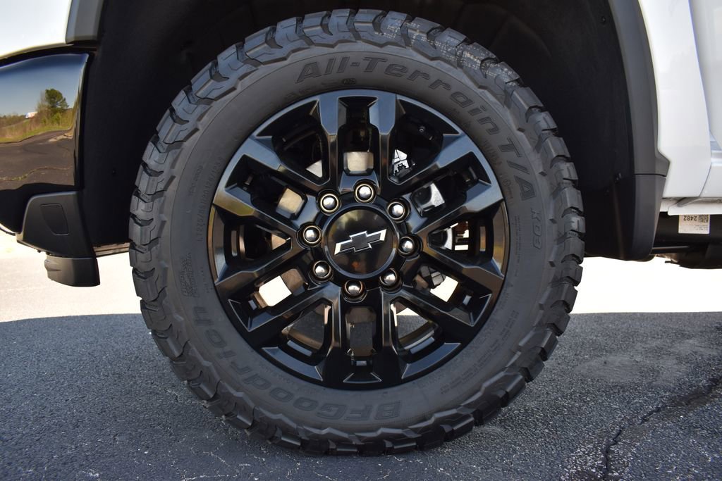 New 2026 Chevrolet Silverado 2500 LT w/ Trail Boss Package image 16