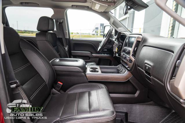 Used 2019 GMC Sierra 2500 Denali w/ Duramax Plus Package AWD/4WD image 25