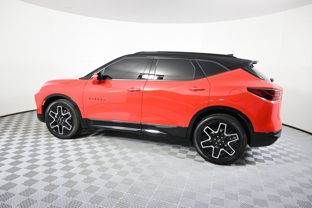 Used 2023 Chevrolet Blazer RS w/ Driver Confidence II Package image 3