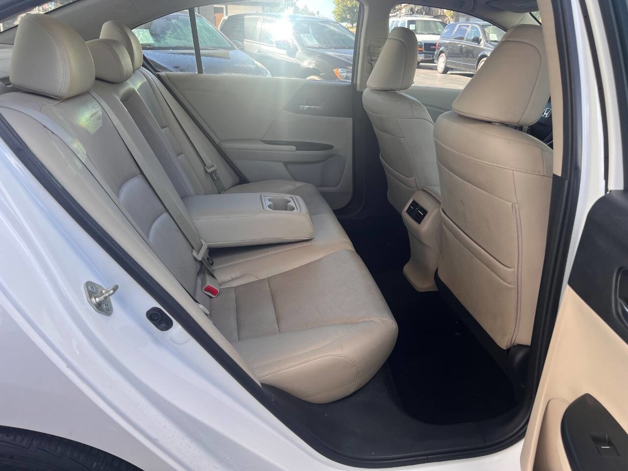 Used 2015 Honda Accord EX-L image 17