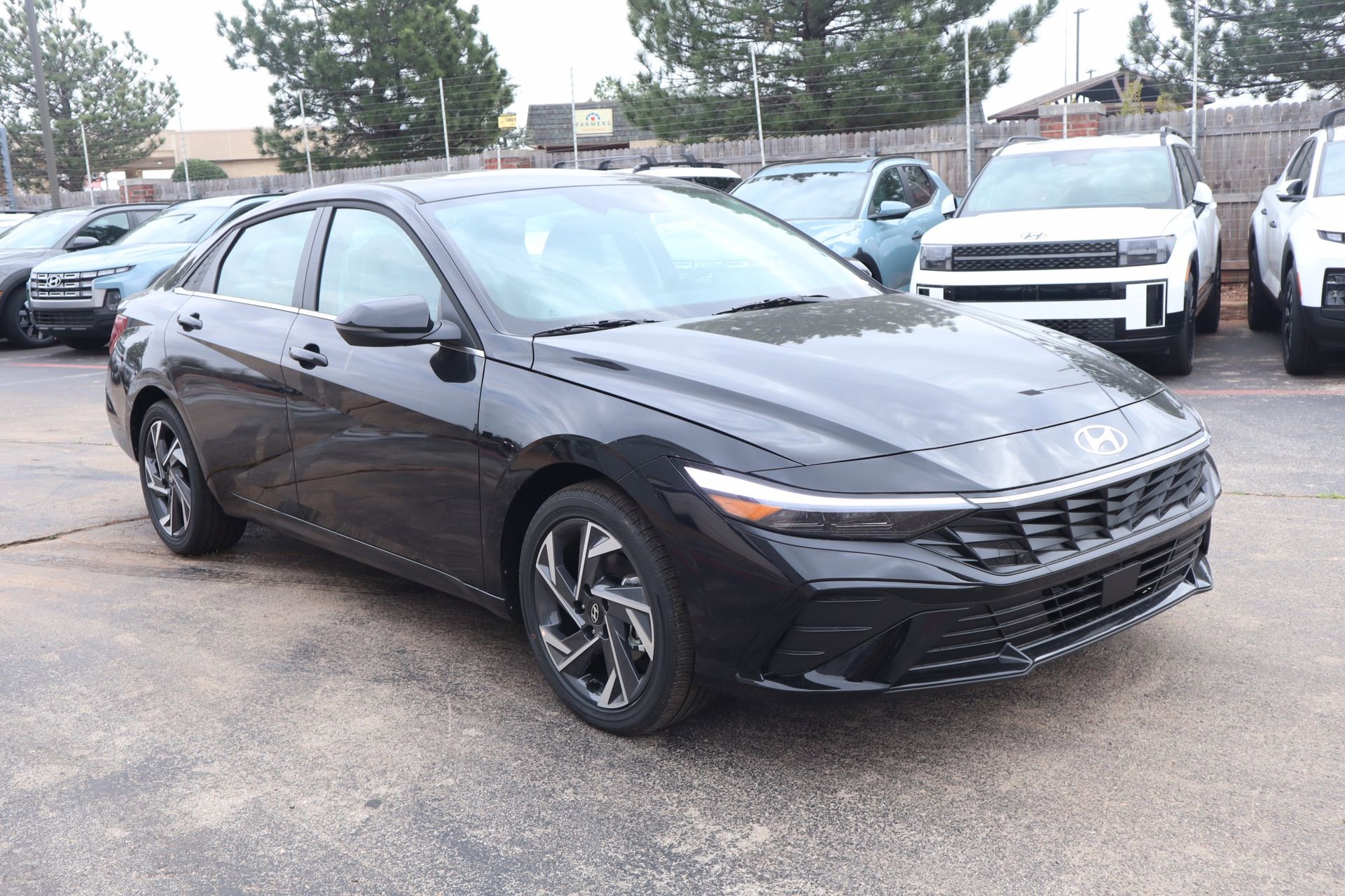 New 2026 Hyundai Elantra Limited image 1