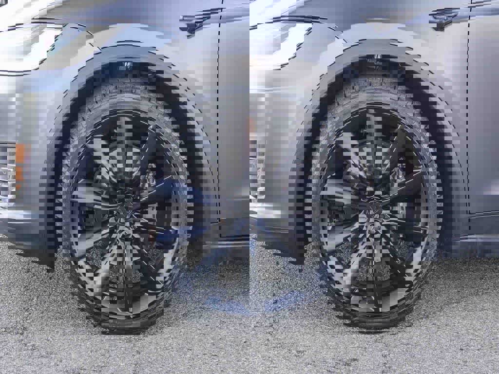 Used 2021 Tesla Model X Long Range image 10