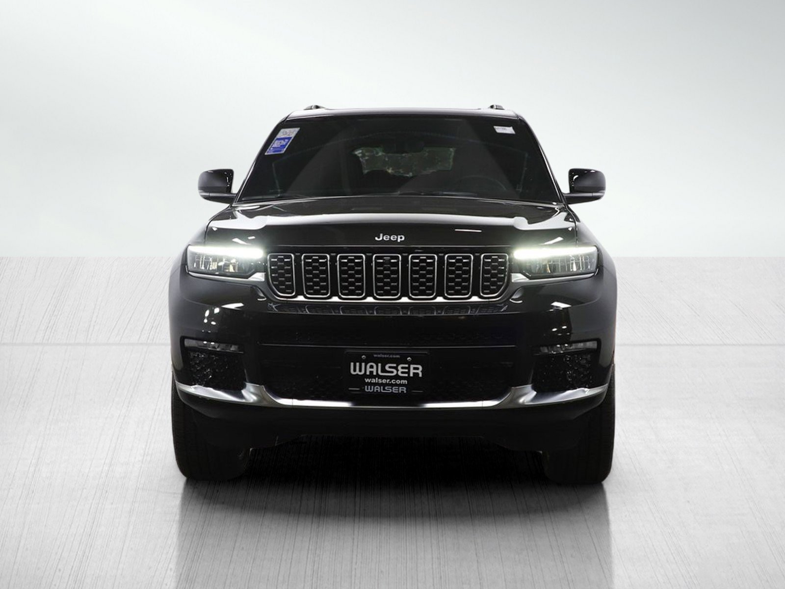 Used 2023 Jeep Grand Cherokee L Summit image 8