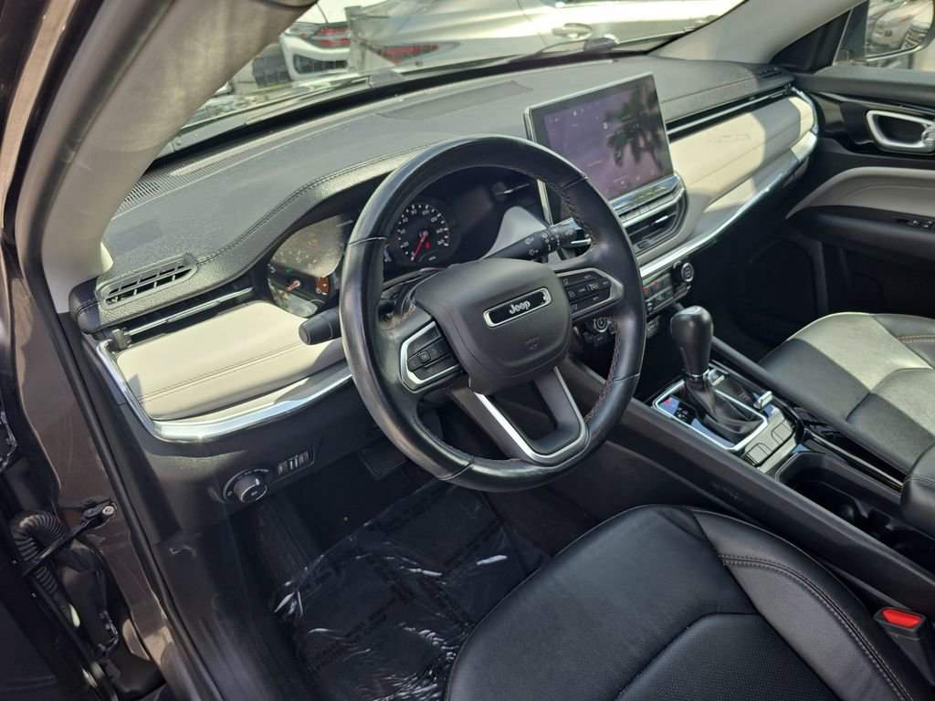 Used 2022 Jeep Compass Limited image 21