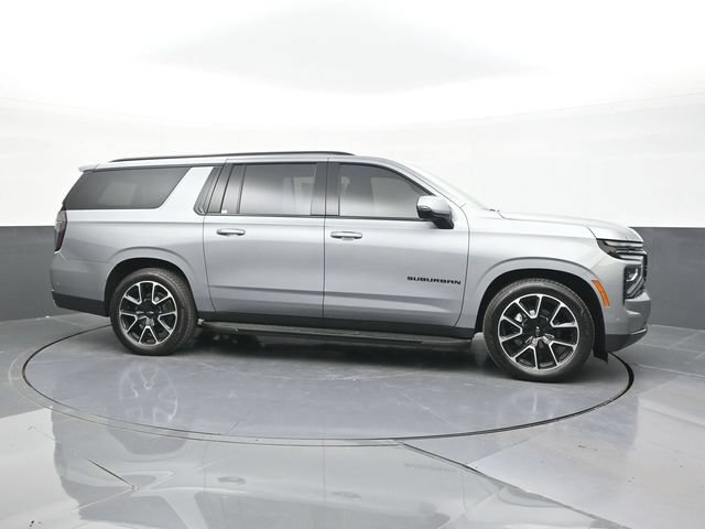 New 2026 Chevrolet Suburban RST w/ RST Capability Package AWD/4WD image 13